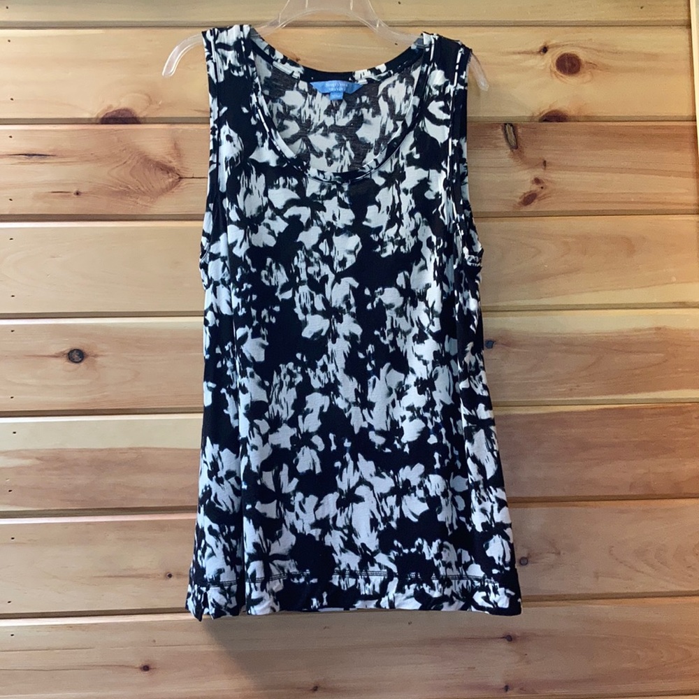 SIMPLY VERA WOMEN TANK TOP.